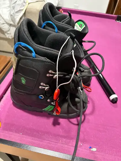 Kids Burton boots size 5 snowboarding, View more