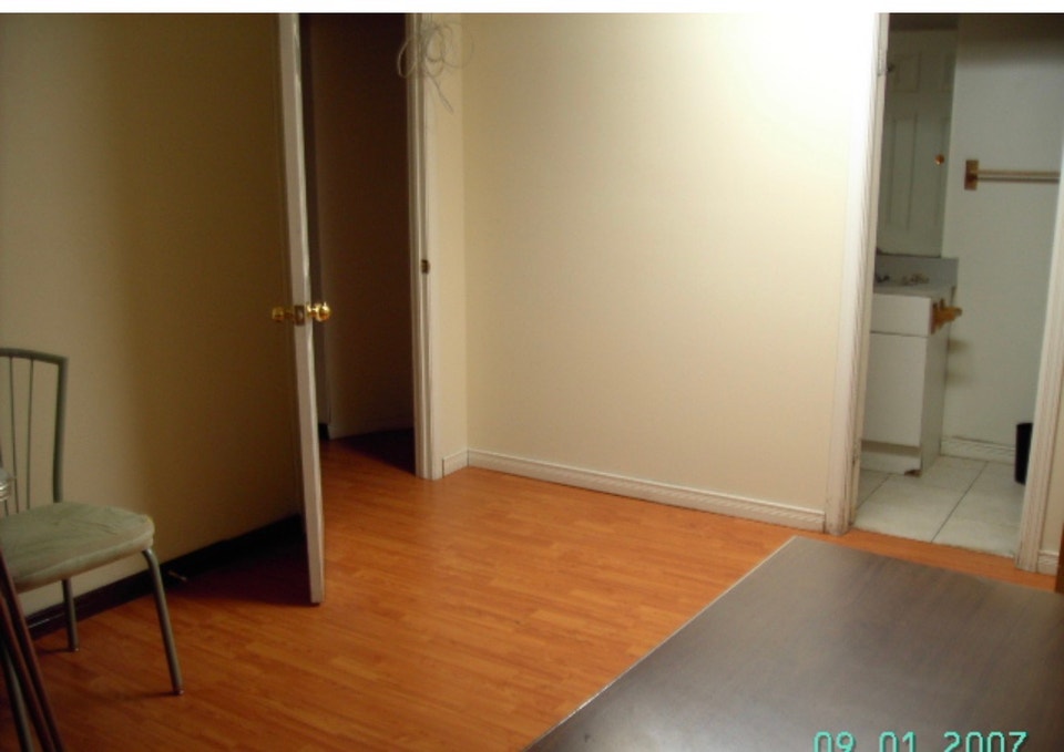 House units are available. All unit have a private washroom, 3