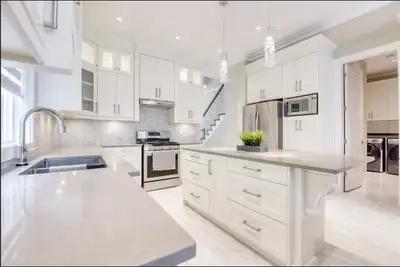 Rooms for Rent – Surrey | Female Only Two individual rooms are available in a clean, quiet and well-...