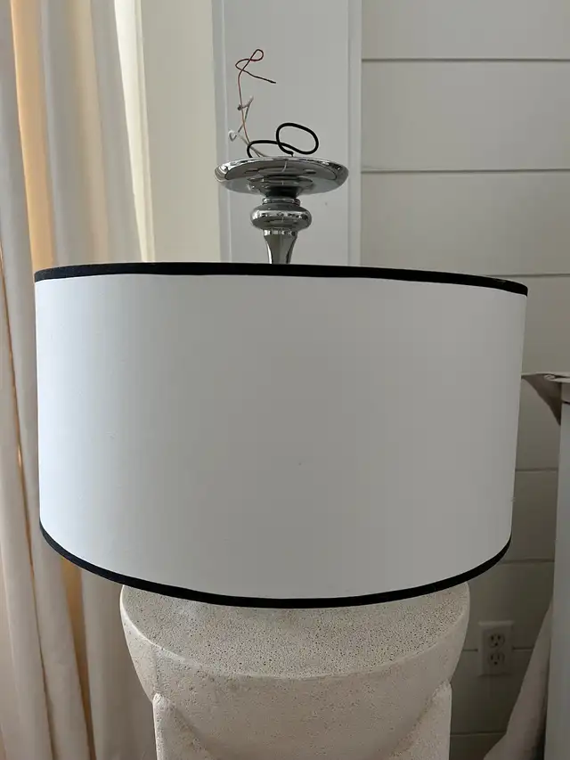 3 light mini drum chandelier in Indoor Lighting & Fans in Mississauga / Peel Region - Image 4