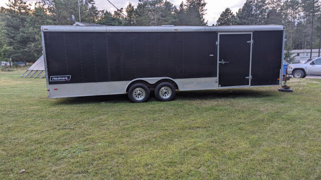 2006 remorque fermée 26 pieds 12 500$ nég. in Cargo & Utility Trailers in Gatineau