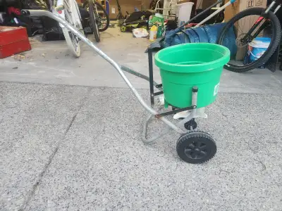Free fertiziler spreader, View more