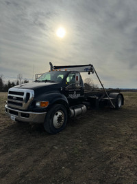 Ford F-650 roll off