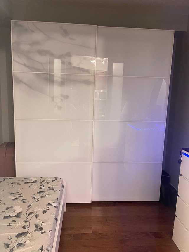 Ikea wardrobe combination with sliding doors, white high gloss in Dressers & Wardrobes in Mississauga / Peel Region - Image 2