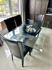 Kitchen Table (Glass)
