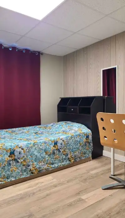 Private room for rent