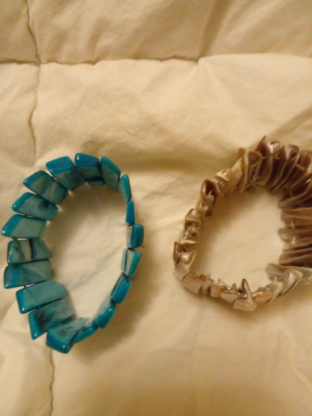 Mother of pearl bracelets in Jewellery & Watches in Kitchener / Waterloo - Image 2