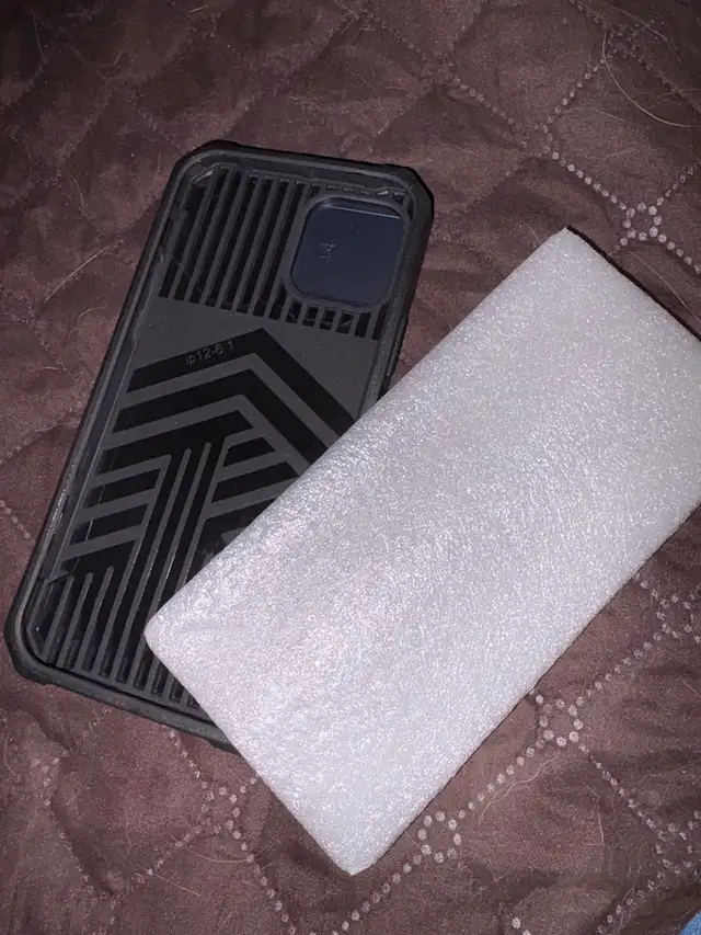 New iPhone 12 Pro Max Case in Cell Phone Accessories in Grande Prairie - Image 4