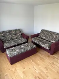 2 divans et pouf