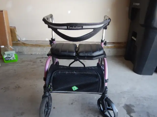 Medical Walker in Health & Special Needs in Edmonton - Image 2