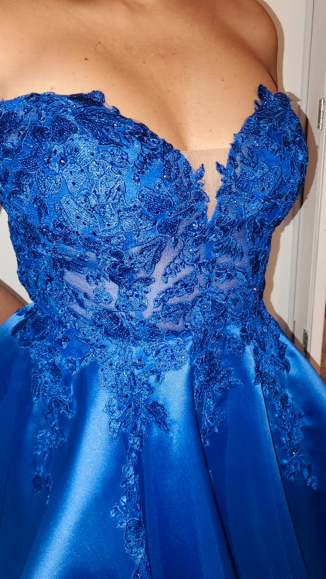 Robe bleue royal dans Femmes - Robes et jupes  à Longueuil/Rive Sud - Image 2