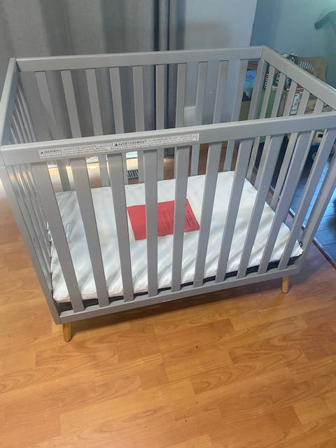 Baby Crib in Cribs in Edmonton - Image 2