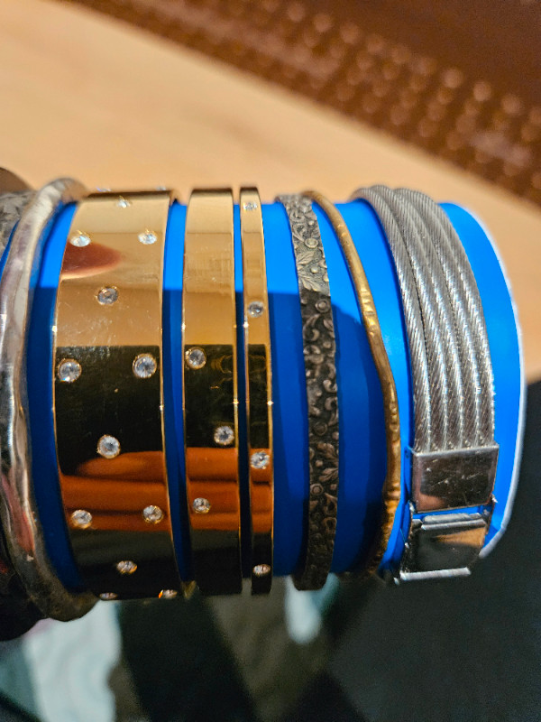 Bengal bracelets, loads of them! in Jewellery & Watches in Oakville / Halton Region - Image 4