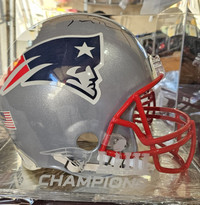 Tom Brady signed Patriots Helmet