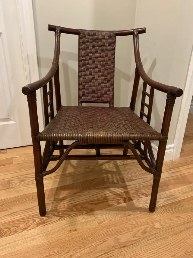 Hollywood Regency Tommi Parzinger Style Arm in Chairs & Recliners in La Ronge - Image 10