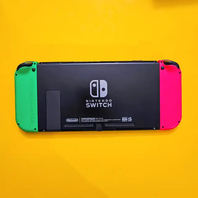 Nintendo Switch Pink/Green with Case in Nintendo Switch in Edmonton - Image 5