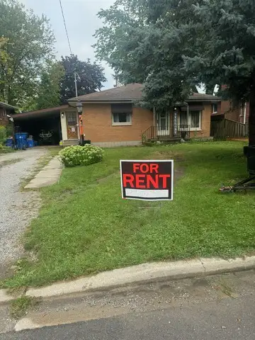 TWO 3 bedrm houses FOR RENT $2000mnth or FOR SALE, Wallaceburg ON **** HOUSE 1 - FOR RENT $2000 mnth...