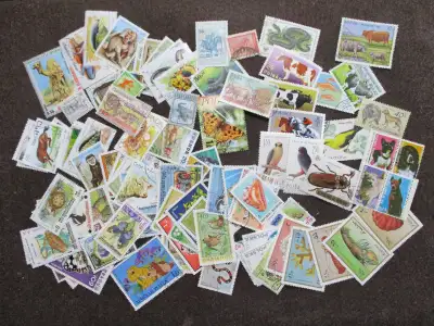Plus de 100 timbres d'animaux du monde de 1970-80 Animals stamps, View more