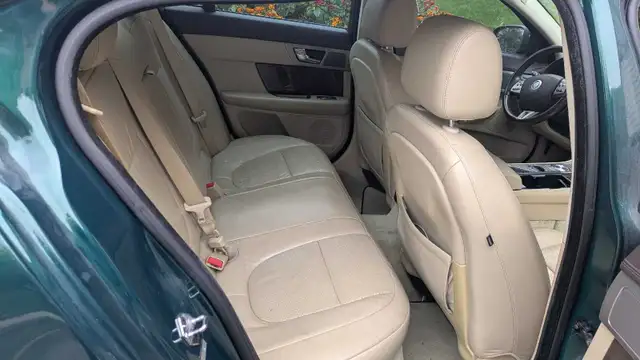 2009 Jaguar XF-R604128083172413445