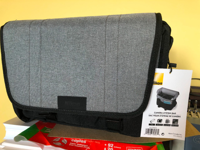Padded Nikon Camera Bag - brand new in Cameras & Camcorders in Cole Harbour