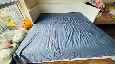 IKEA Hemnes Daybed with 3 Drawers, View more