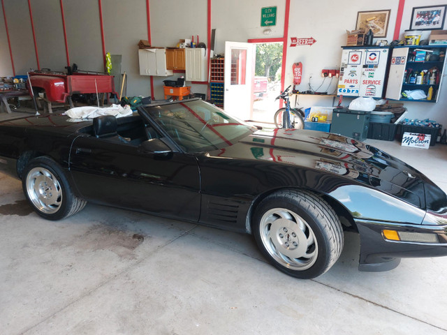 1993 Convertible Corvette in Cars & Trucks in Owen Sound - Image 2