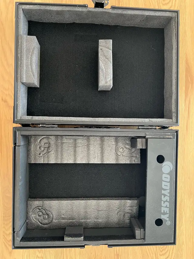 XDJ/CDJ Flight cases in Other in City of Montréal - Image 3