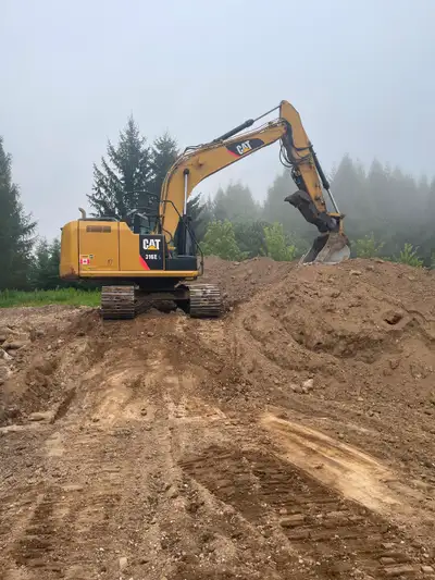 Hello, I am an experienced operator with finish grade, excavation, retaining walls, land clearing et...