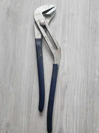 Craftsman Groove Joint Pliers, View more