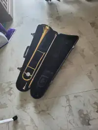 Yamaha trombone + case
