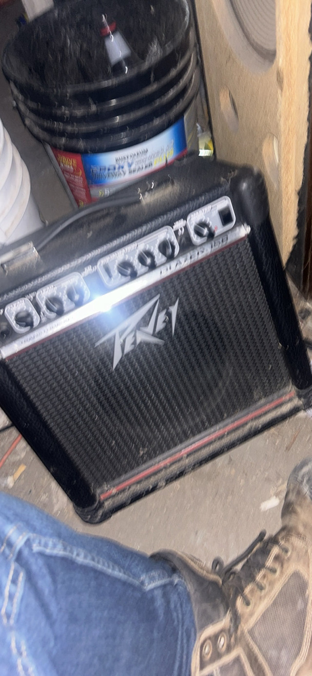 Peavy guitar amp in Amps & Pedals in Trenton
