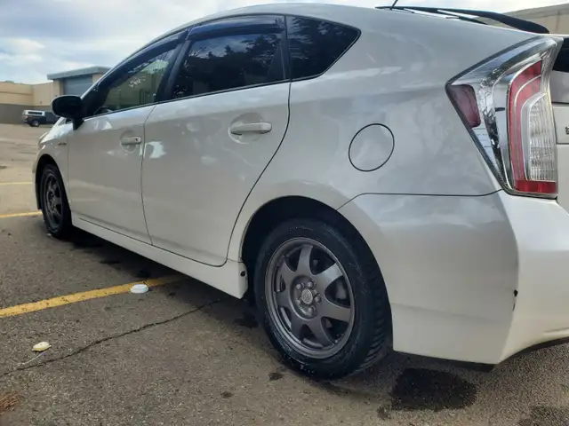 Toyota prius 2013 prime hatchback