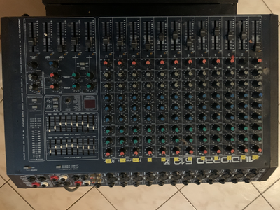 Yorkville P.A. Working after a good smack., View more