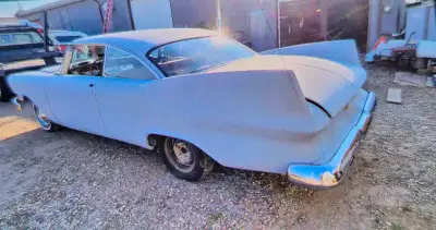 1959 Fury 2dr HT New windshield installed, door panels in great shape Mild Custom: Bodywork complete...