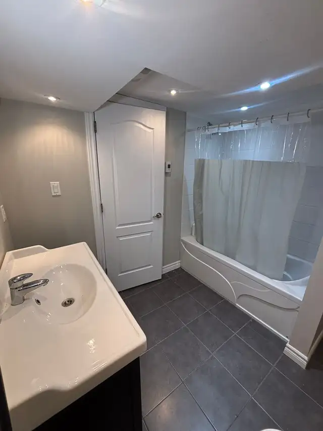 1 bed 1 bath townhouse