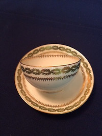 Demi-tasse - Austria, Imperial China - 1950s. Fine porcelain.