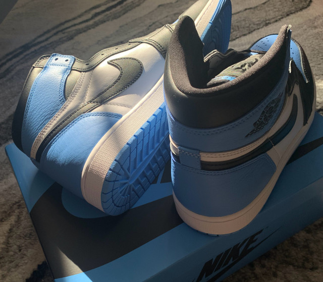 Nike Air Jordan 1 High UNC Toe Size 6Y, 6.5Y, 10.5, 12 Men’s in Men's Shoes in Hamilton - Image 4