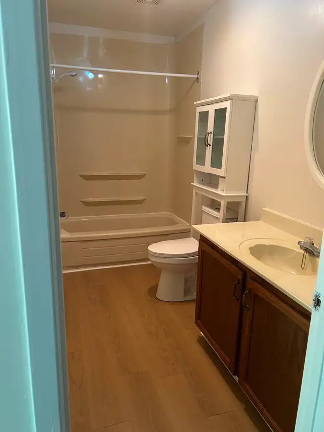 1 bedroom Apartment in Long Term Rentals in Kingston - Image 7