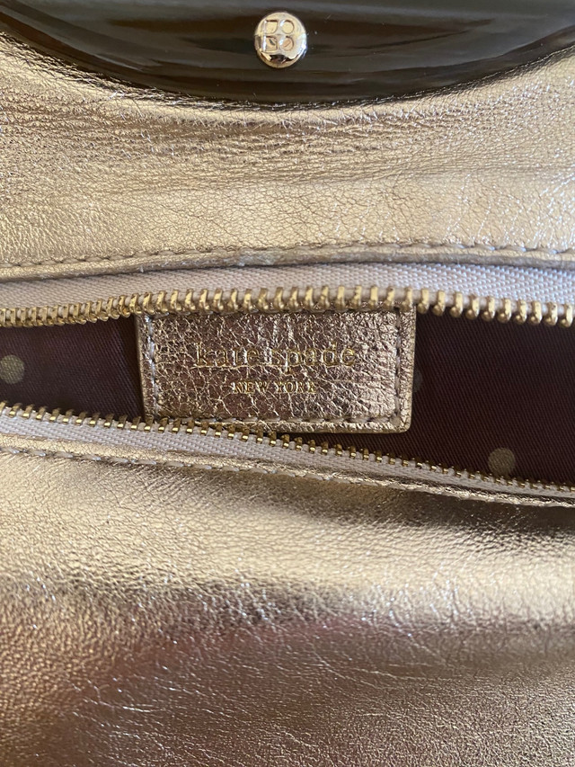 Kate Spade handbag  in Women's - Bags & Wallets in Delta/Surrey/Langley - Image 4