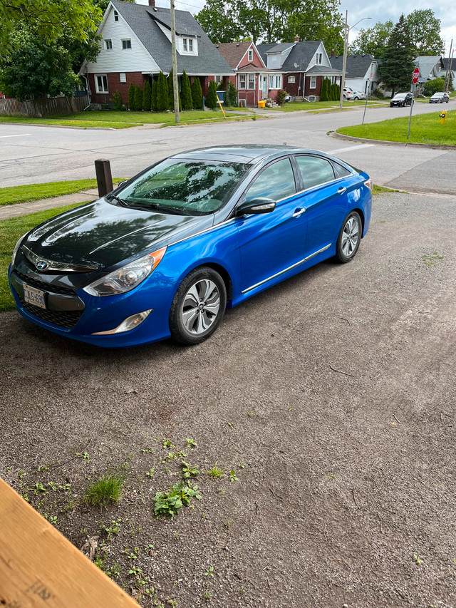 2013 Hyundai Sonata Hybrid in Cars & Trucks in St. Catharines - Image 4