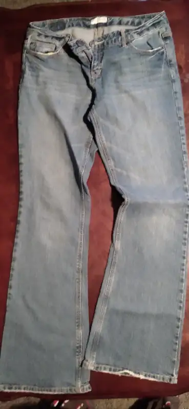 Womens size 9-10 Aeropostale jeans, View more