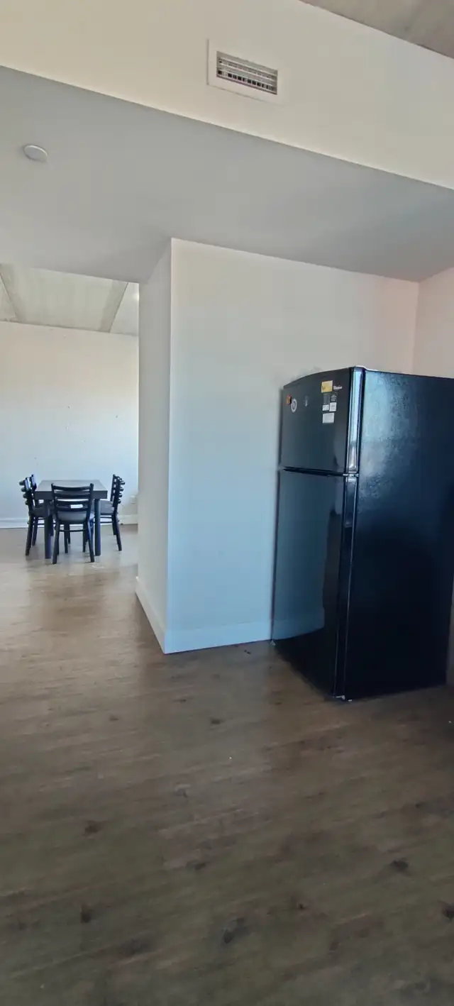 1 Bed/1 bath penthouse room near WLU in Room Rentals & Roommates in Kitchener / Waterloo - Image 9