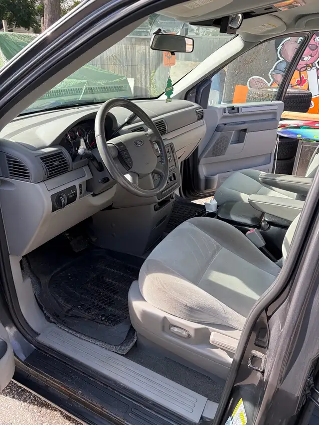 Ford Freestar minivan589185691818414089
