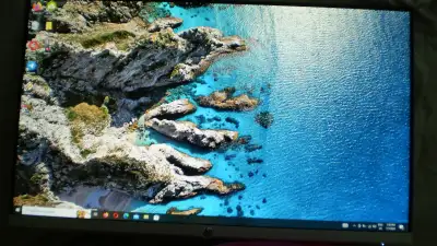 For Sale is used like new HP 24F IPS monitor 24" 1920 x 1080 at 75 Hz (FHD) Contrast: 1000:1 Brightn...