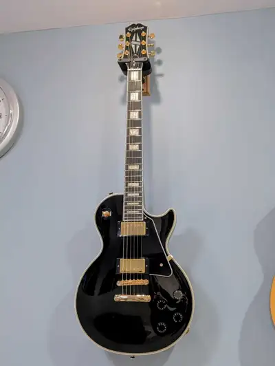 2023 Epiphone Les Paul Custom with hardcase, View more