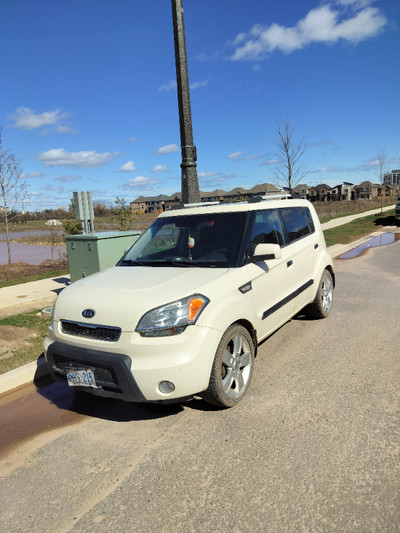 2010 Kia Soul (LOW PRICE! SOLD AS IS**)