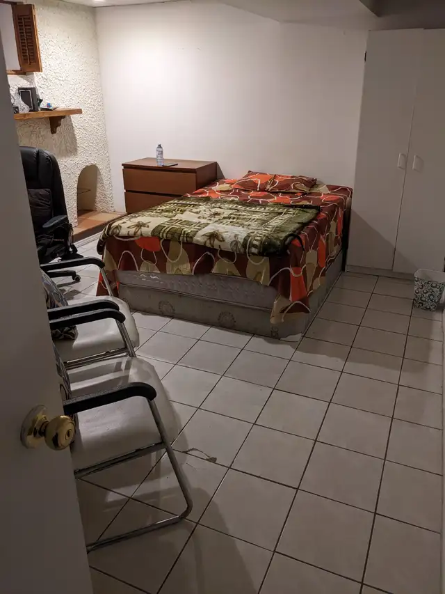 Basement for rent in Room Rentals & Roommates in Mississauga / Peel Region - Image 3