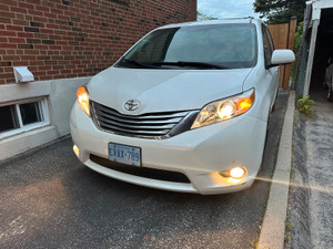 2011 Toyota Sienna Limited AWD