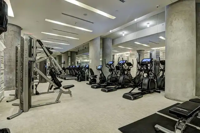 Female Only, Furnished Room–Yonge & College | All Inclusive in Room Rentals & Roommates in City of Toronto - Image 11