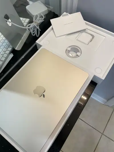 2024 MacBook Air M3 13” 16GB Brand New In Box, View more